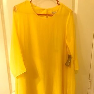 Yellow Eva Mendez tunic style dress